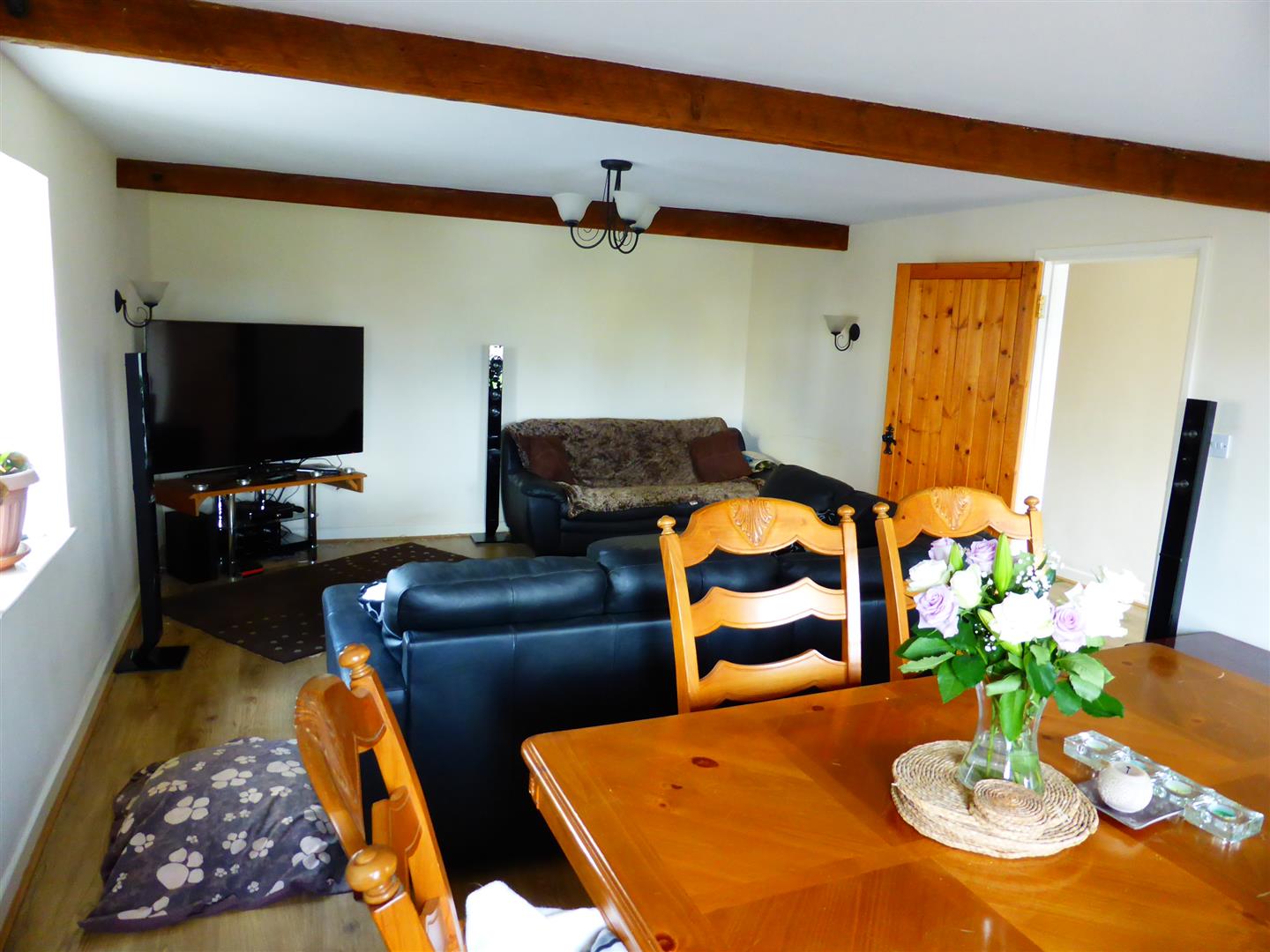 ANOTHER ROOM ASPECT